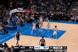 mk体育-无所不能！兰德尔封盖SGA&amp;进攻端予取予求两节半已经砍下26+5+5