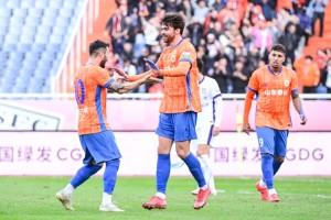 mk体育官方网站-记者：热身赛山东泰山2-2战平首尔FC，球队休假3日后前往广州冬训