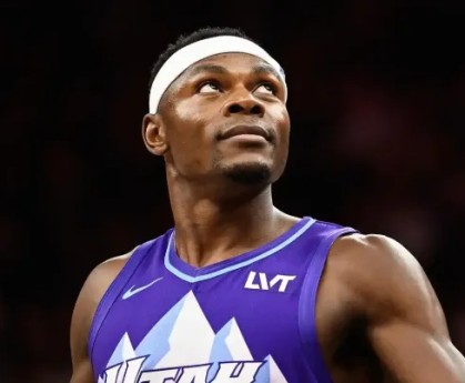 mk体育下载-希布韦出战32分钟，投篮17中12得到29分17篮板3助攻