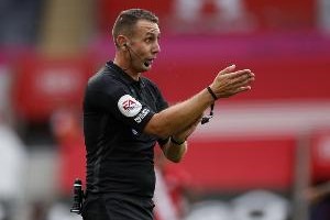 邮报：前英超裁判库特涉嫌制作儿童不雅视频，最高或面临一年监禁