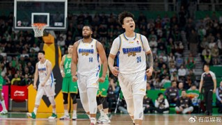 mk体育官方网站-狂飙9记三分轰60分6助！男篮双后卫杀红眼：赵睿砍34分斩杀辽篮|辽宁队|北京队|赵继伟|三分球|北京首钢_新浪体育_新浪新闻